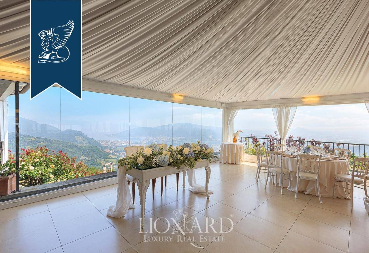 Вилла в Бергамо, Италия, 900 м² - фото 17