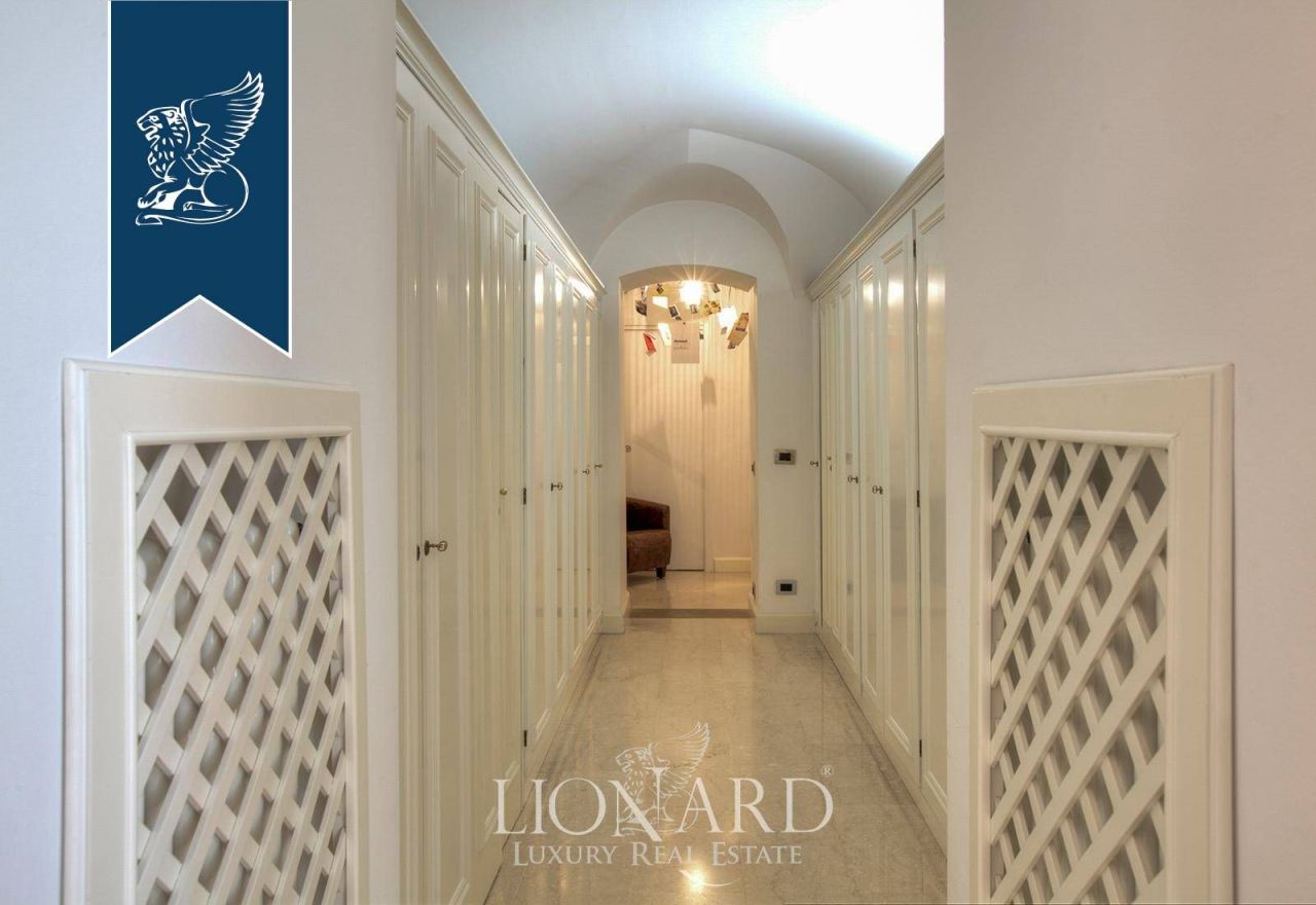 Апартаменты в Карате-Урио, Италия, 195 м² - фото 17