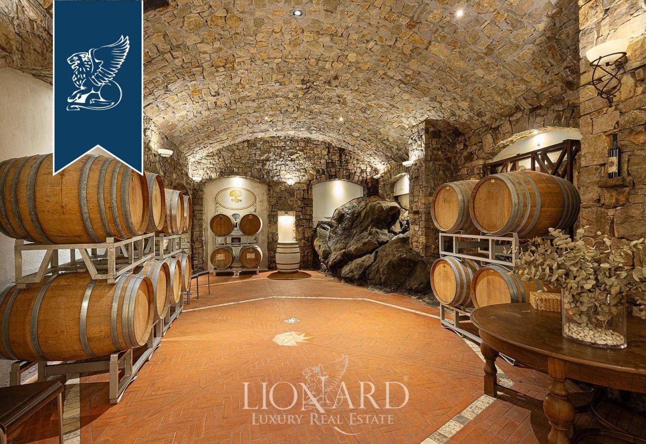 Вилла в Бергамо, Италия, 4 000 м² - фото 18