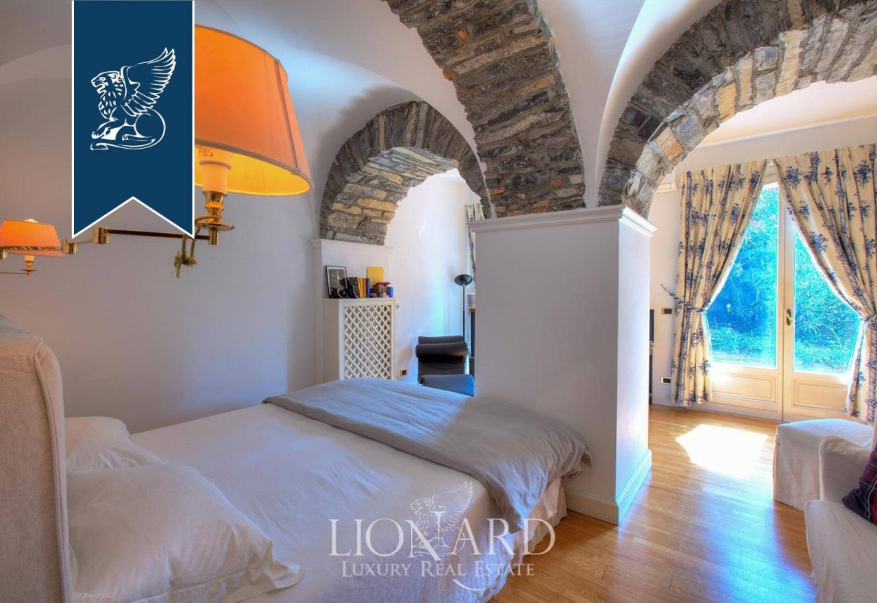 Апартаменты в Карате-Урио, Италия, 195 м² - фото 18