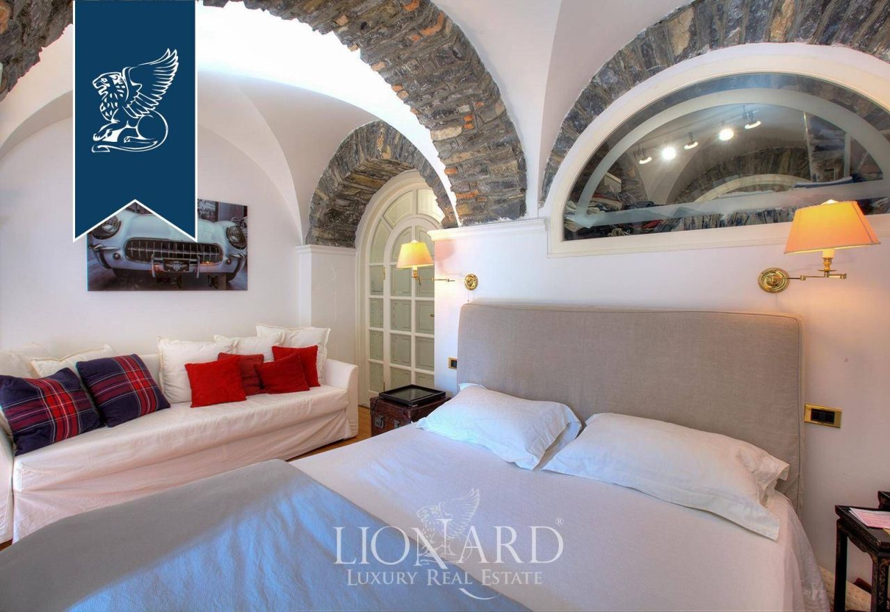 Апартаменты в Карате-Урио, Италия, 195 м² - фото 19