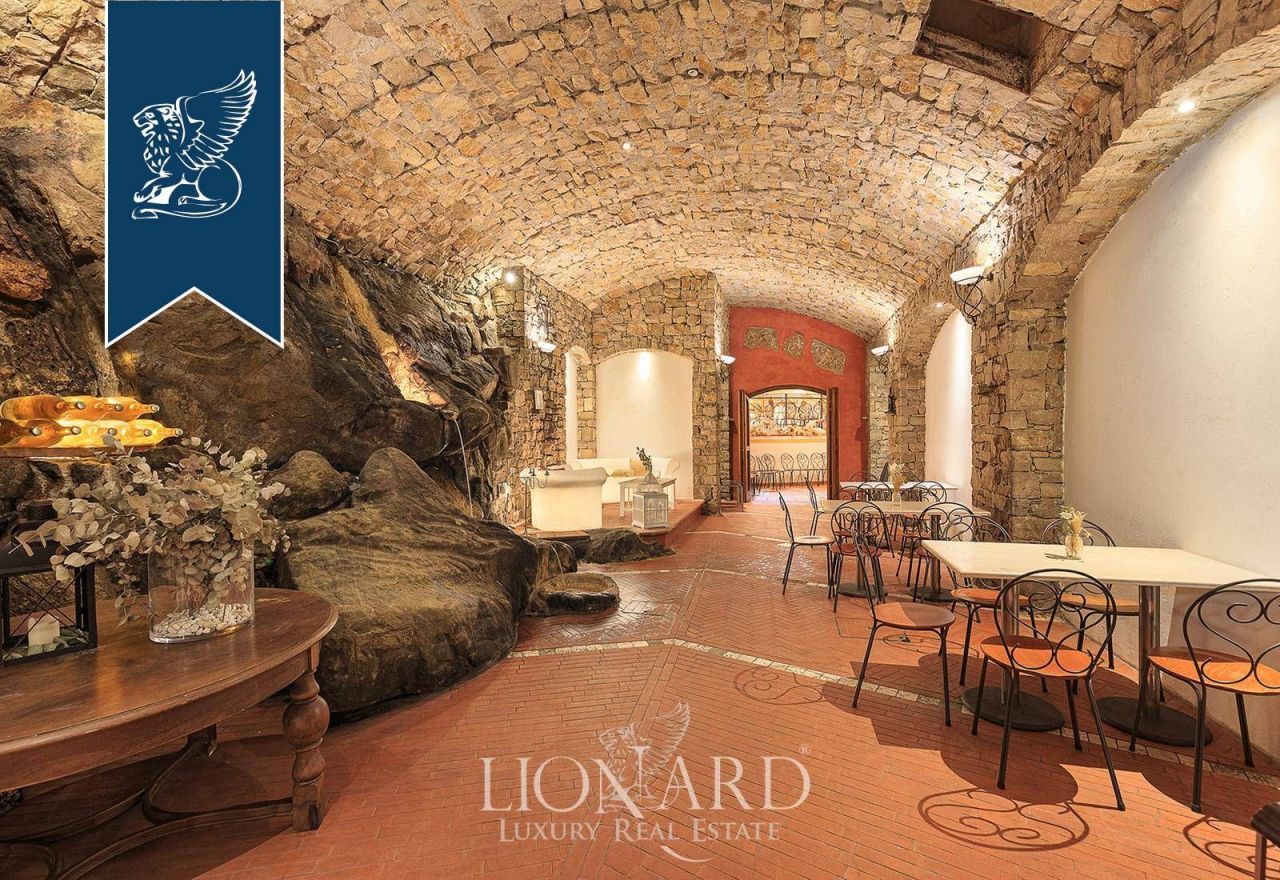 Вилла в Бергамо, Италия, 4 000 м² - фото 19