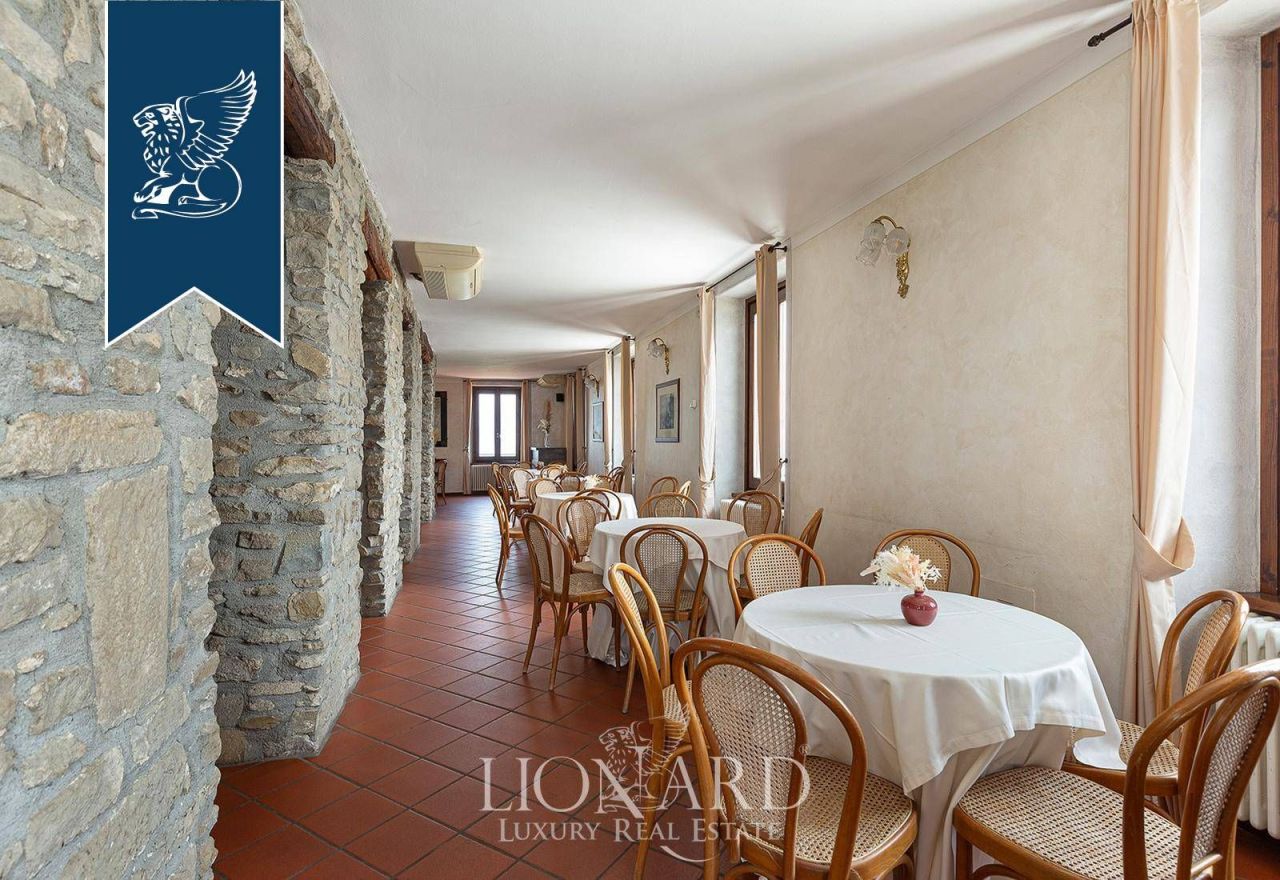 Вилла в Бергамо, Италия, 900 м² - фото 19