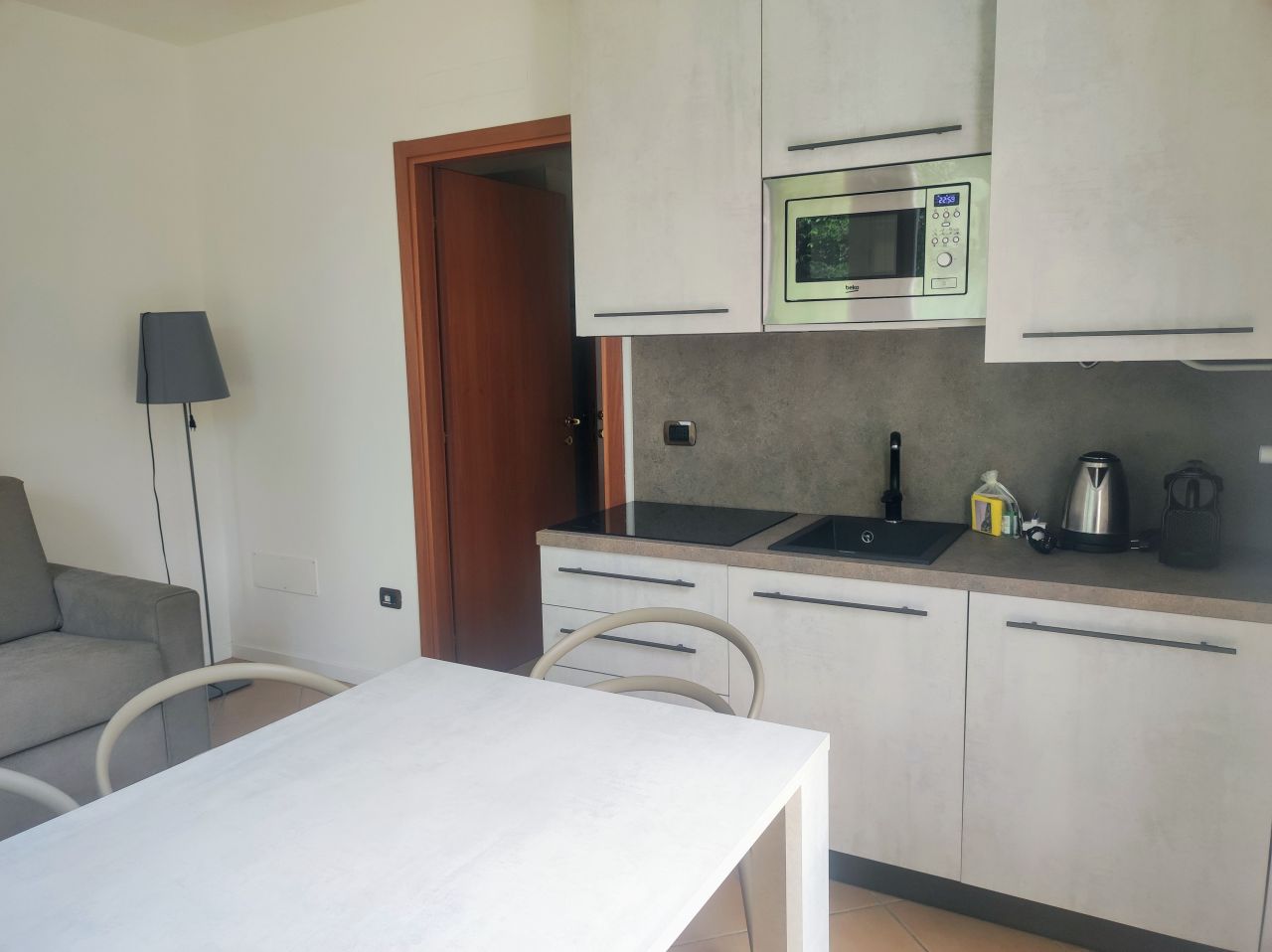 Апартаменты на озере Лугано, Италия, 50 м² - фото 8