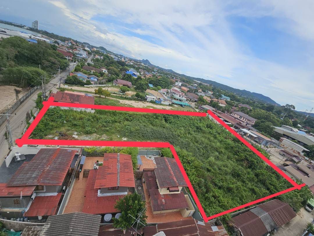 Земля в Паттайе, Таиланд, 2 560 м² - фото 2