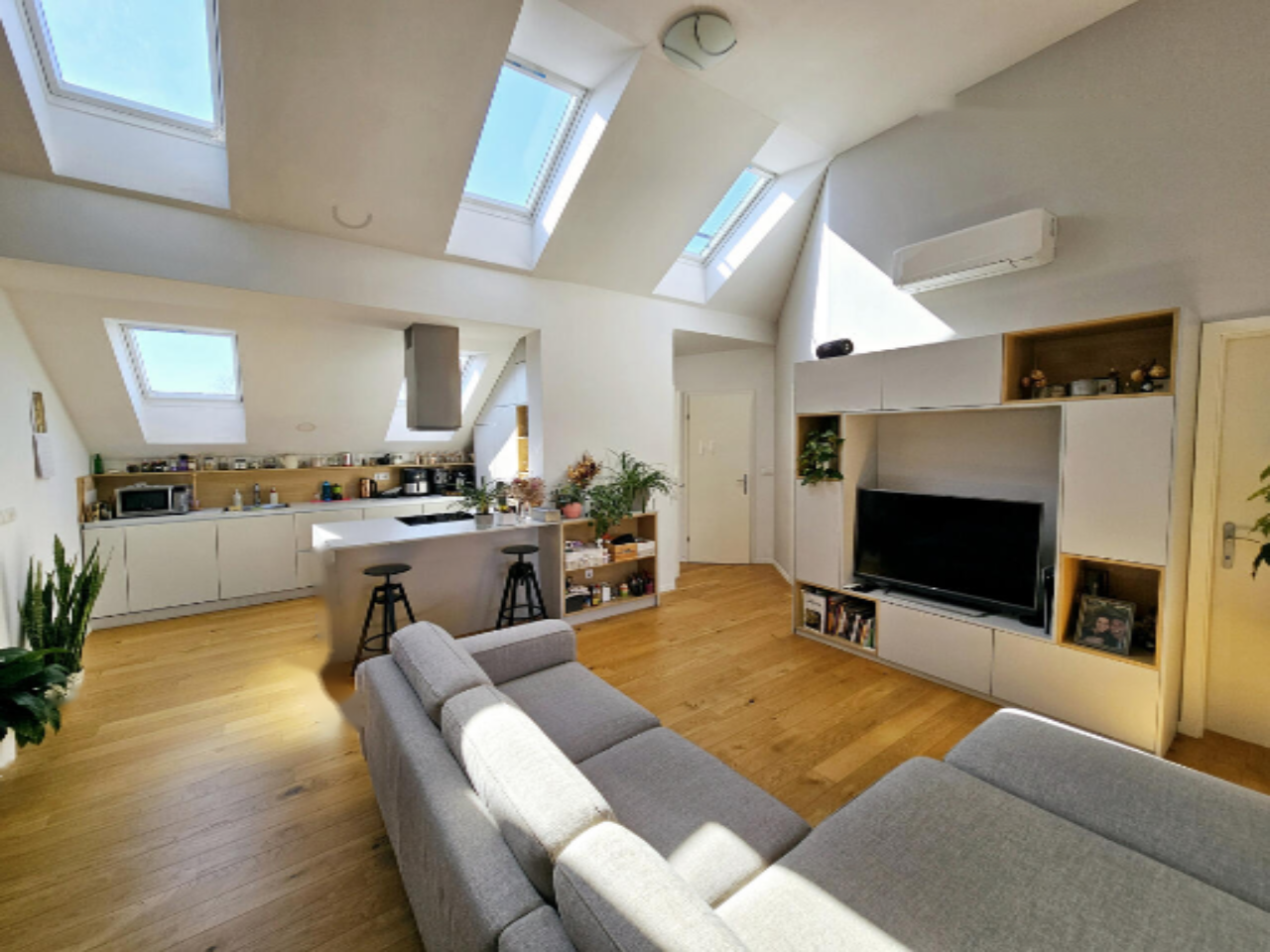 Квартира в Любляне, Словения, 134 м² - фото 1