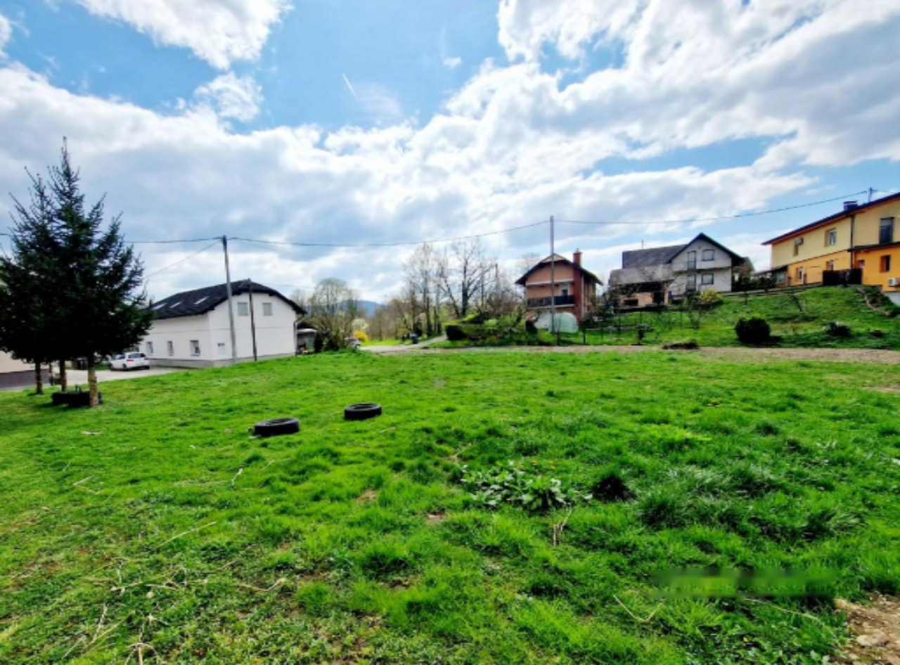 Земля в Любляне, Словения, 900 м² - фото 2