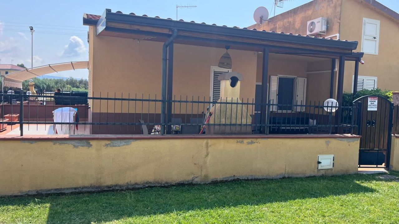 Дом в Скалее, Италия, 65 м² - фото 3