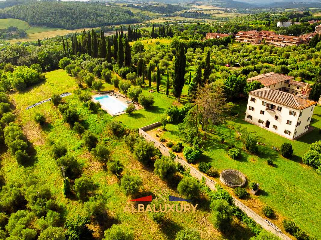 Апартаменты via gualiero di strasburgo, Италия, 1 000 м² - фото 4