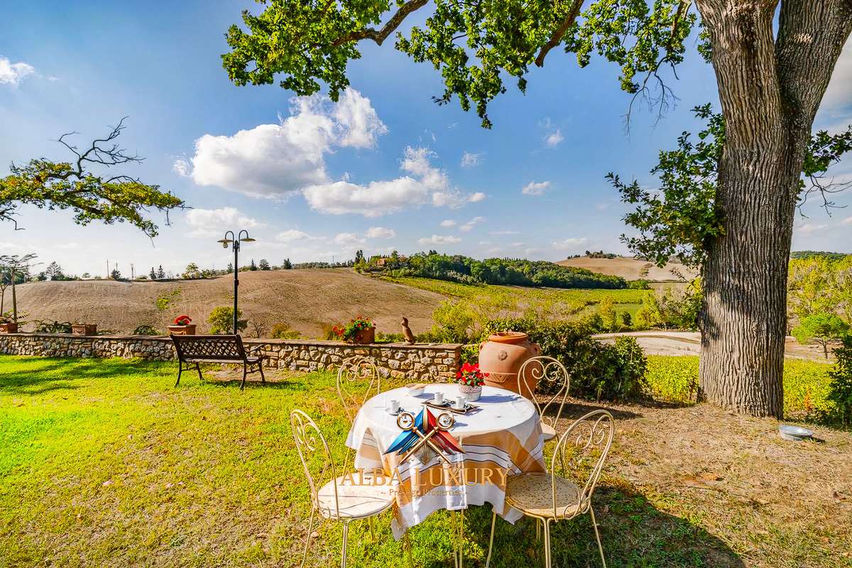 Вилла в Кастельфьорентино, Италия, 550 м² - фото 5