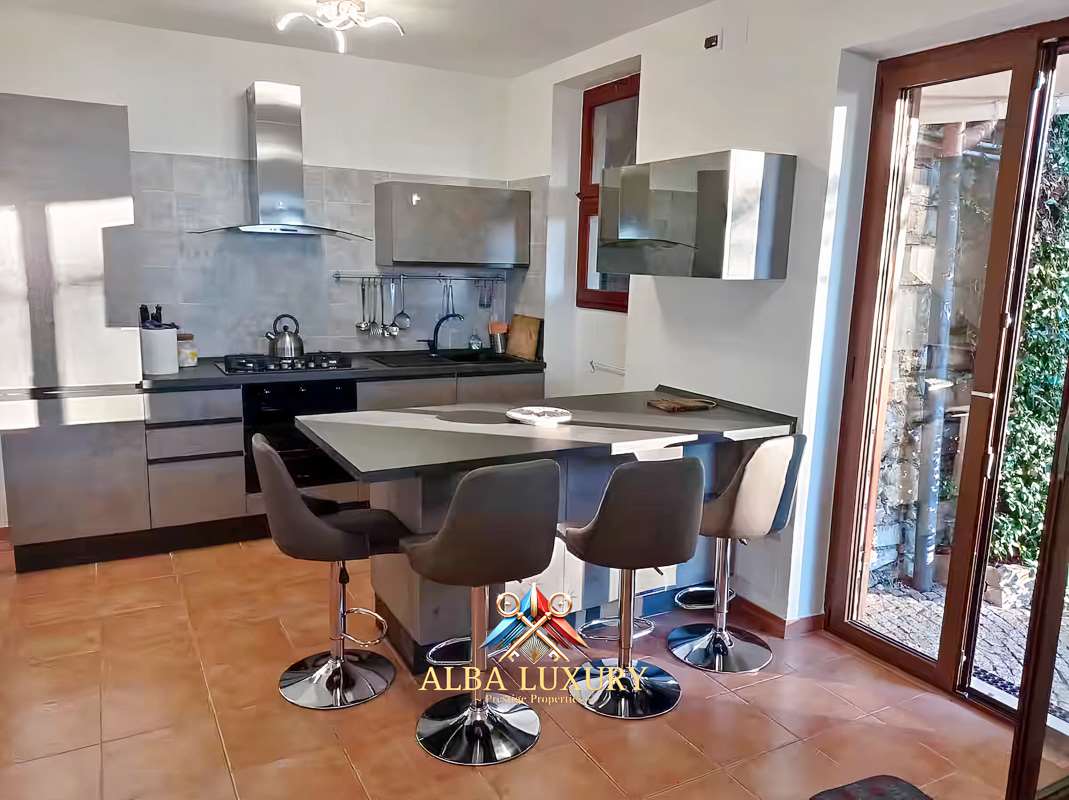 Вилла в Камольи, Италия, 500 м² - фото 8