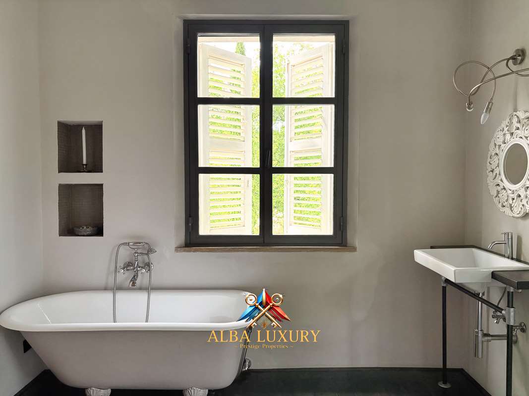 Вилла в Буонконвенто, Италия, 500 м² - фото 19