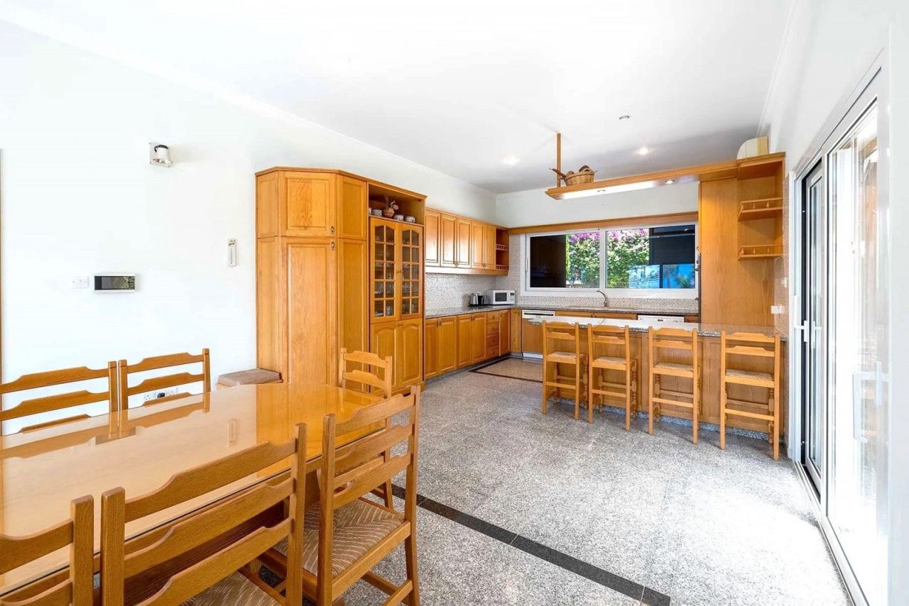 Вилла в Лимасоле, Кипр, 363 м² - фото 2