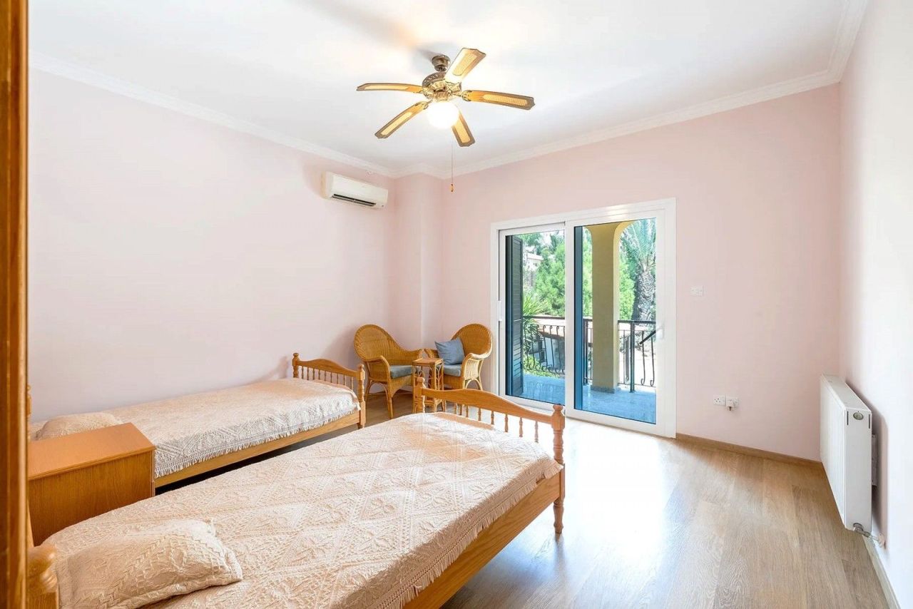 Вилла в Лимасоле, Кипр, 363 м² - фото 14