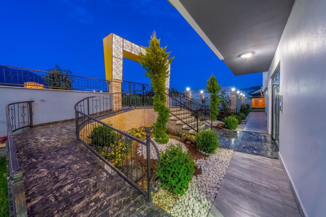 Квартира в Алании, Турция, 70 м² - фото 2