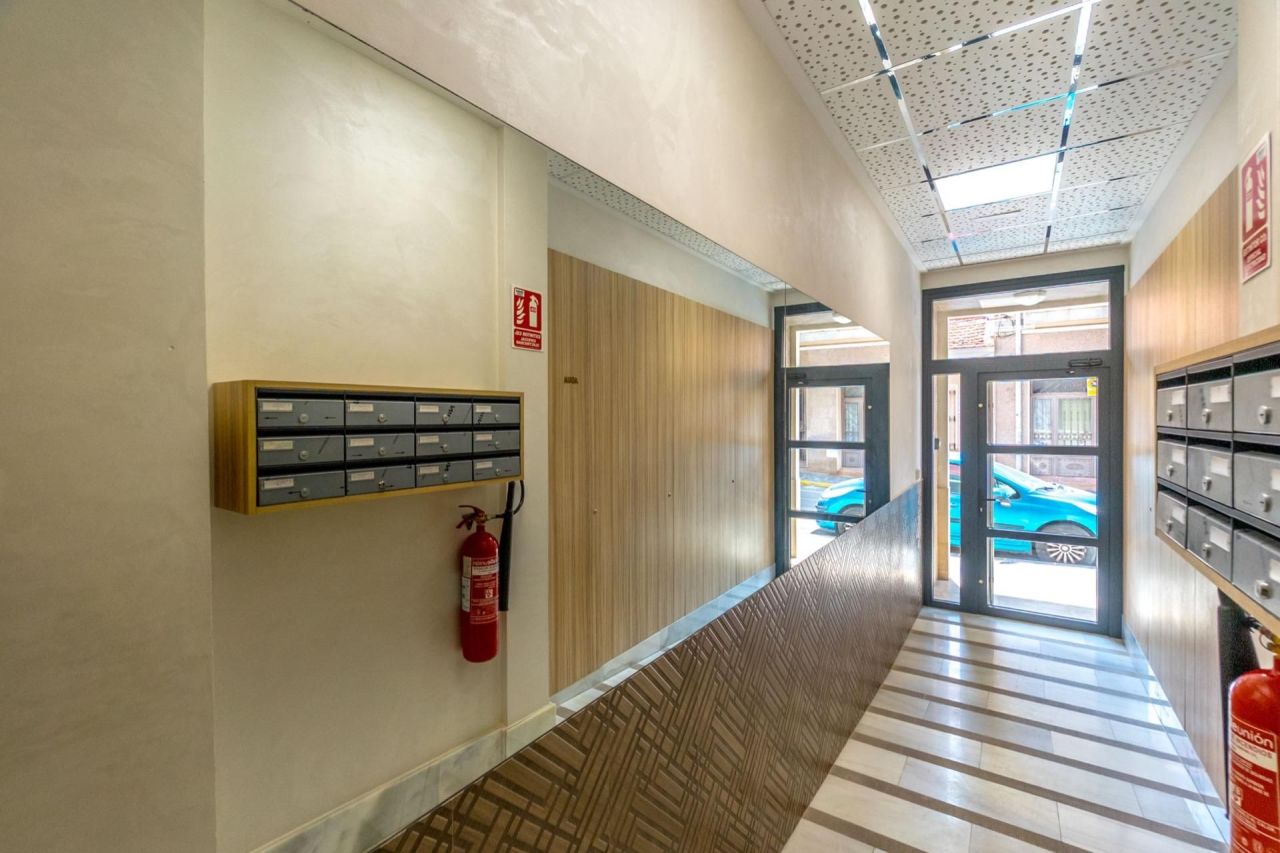 Квартира в Торревьехе, Испания, 103 м² - фото 17