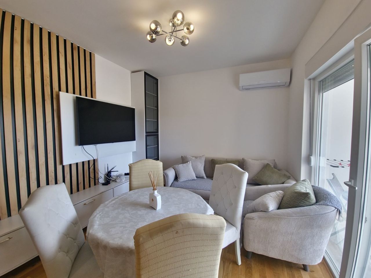 Апартаменты в Бечичи, Черногория, 48 м² - фото 1