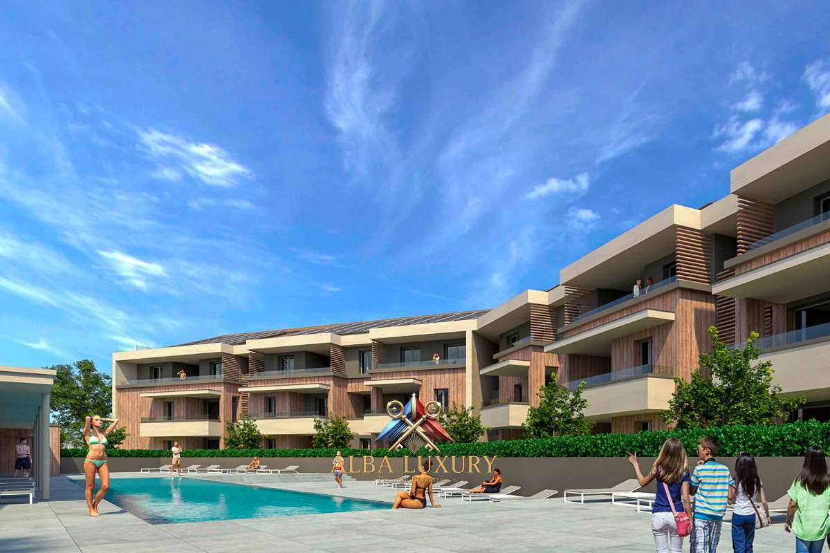 Апартаменты в Дезенцано-дель-Гарда, Италия, 364 м² - фото 1