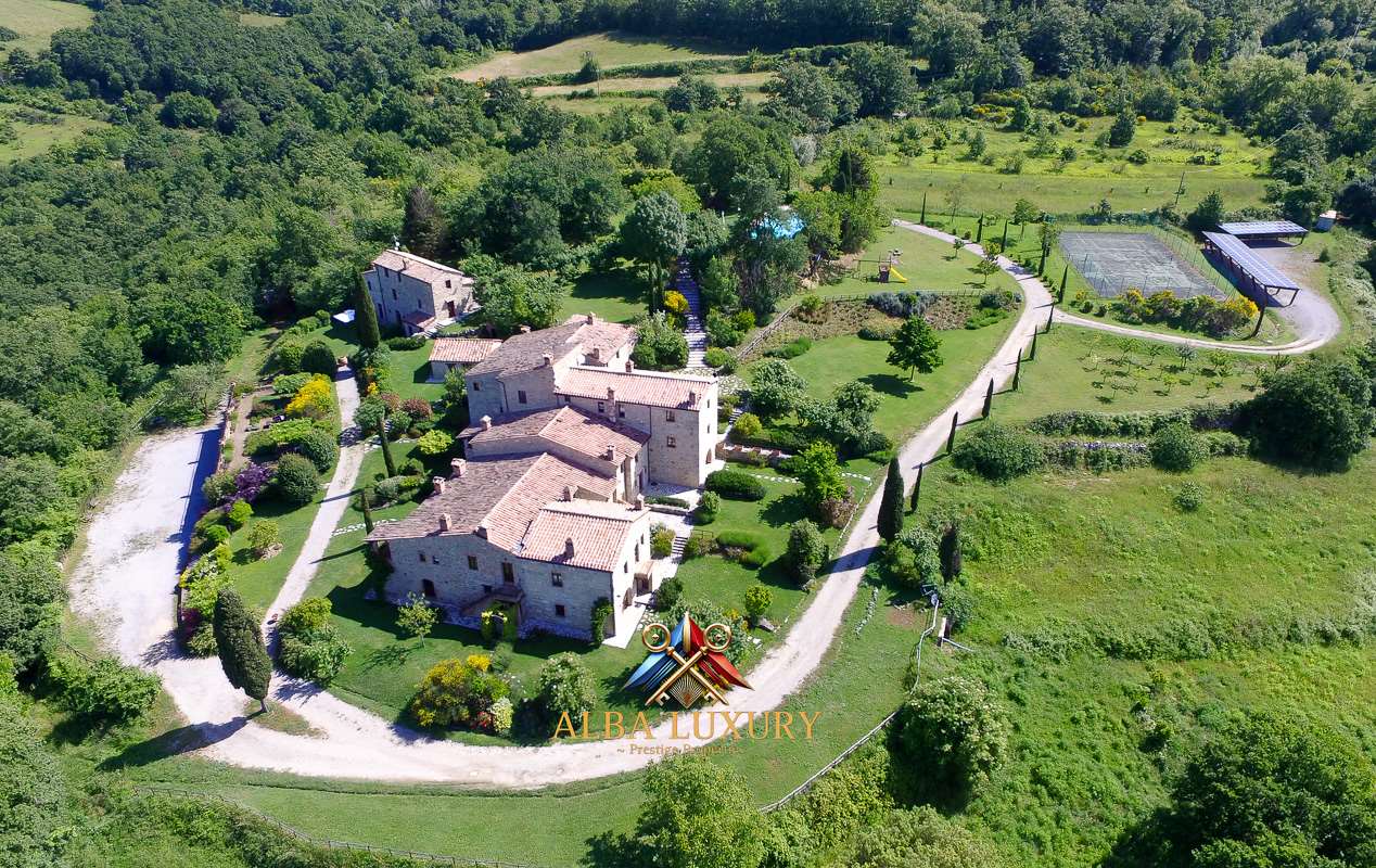 Вилла в Сартеано, Италия, 400 м² - фото 1