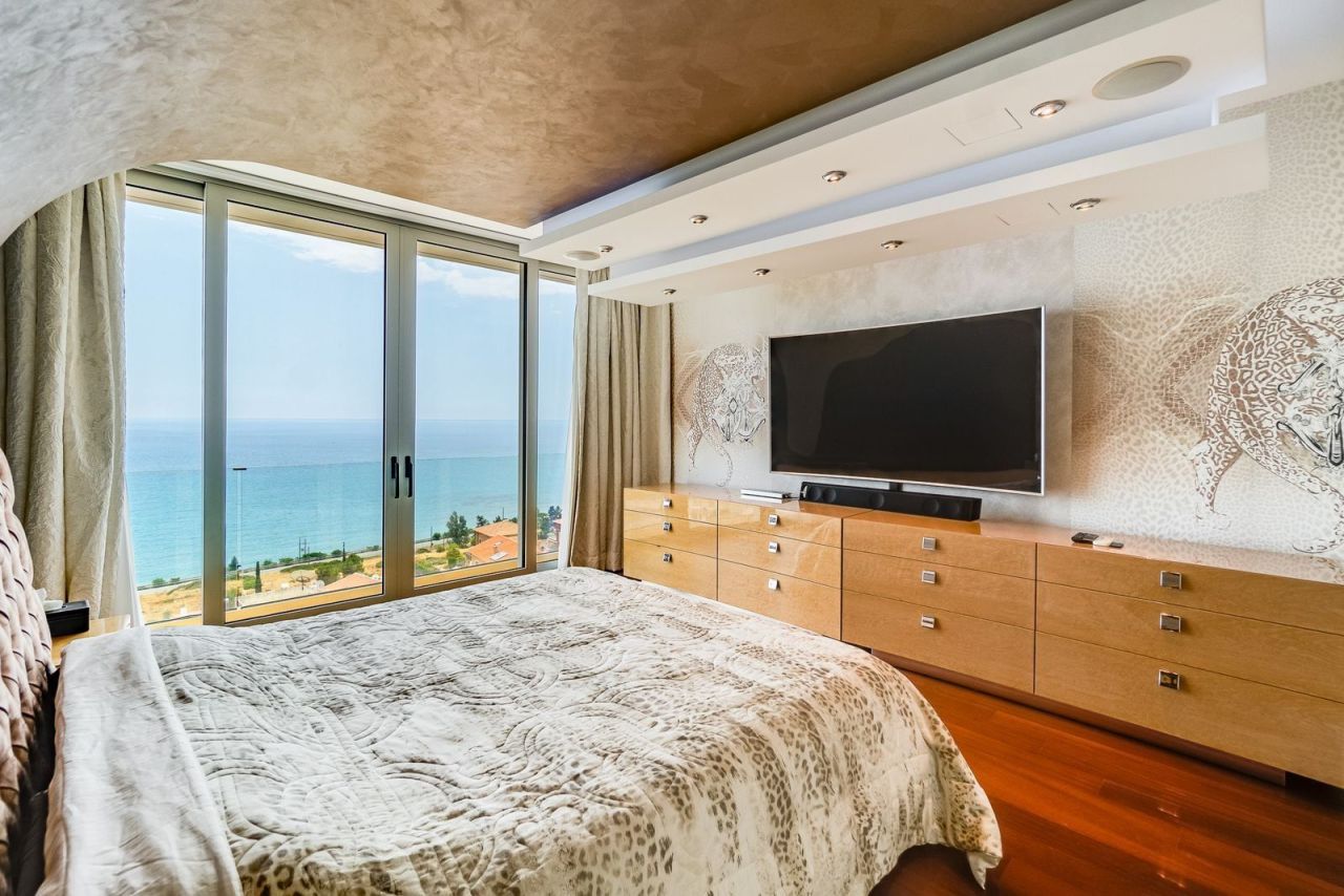 Дом в Агиос Тихоне, Кипр - фото 17