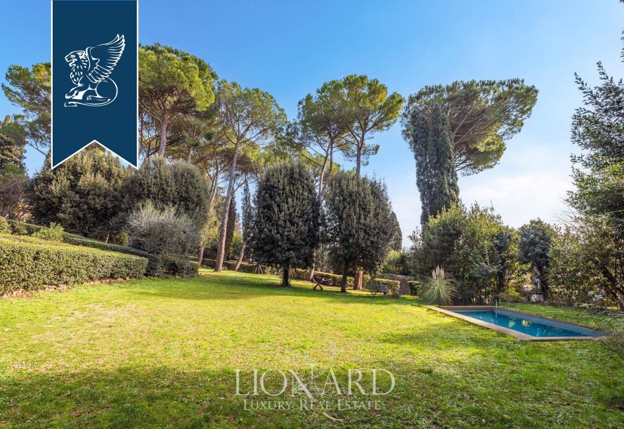 Вилла во Флоренции, Италия, 1 300 м² - фото 6