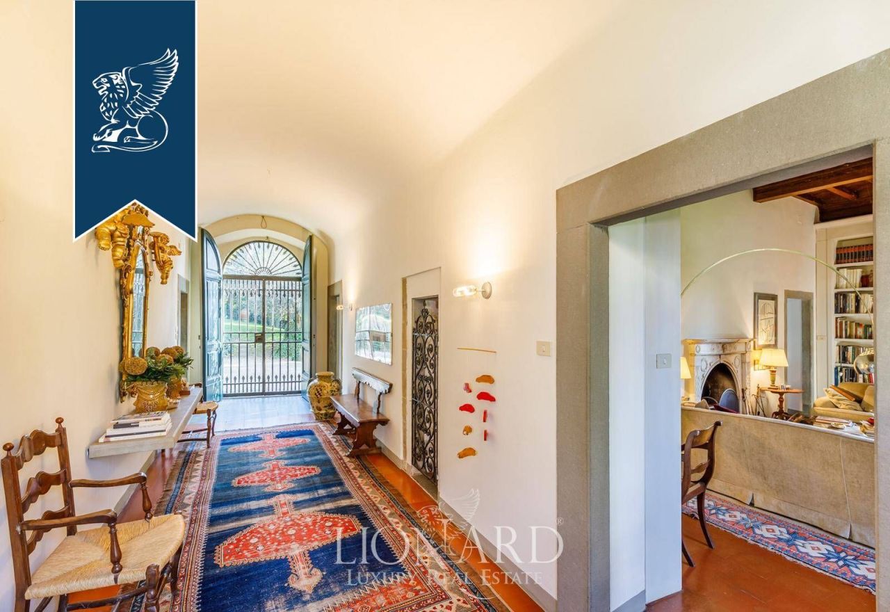 Вилла во Флоренции, Италия, 1 300 м² - фото 11