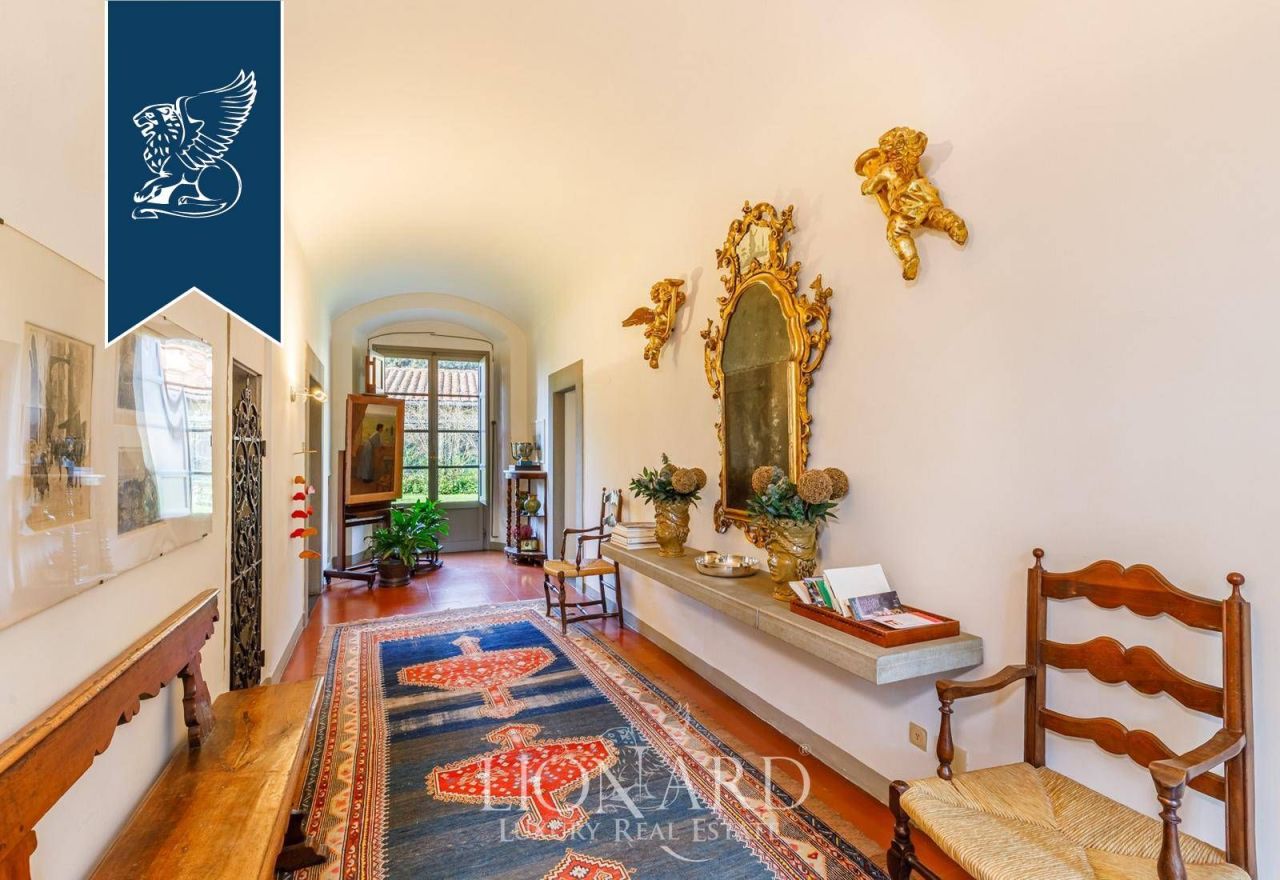 Вилла во Флоренции, Италия, 1 300 м² - фото 12