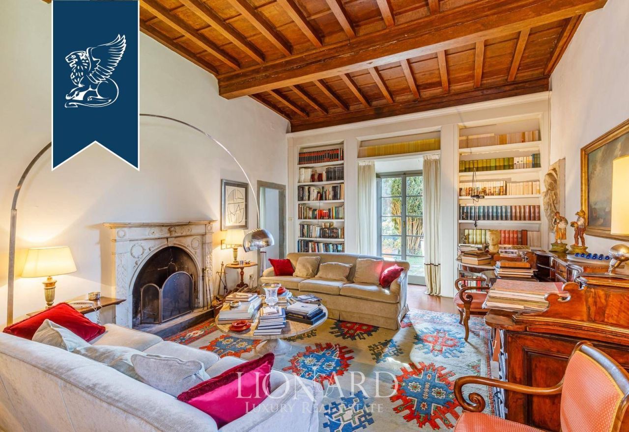 Вилла во Флоренции, Италия, 1 300 м² - фото 13