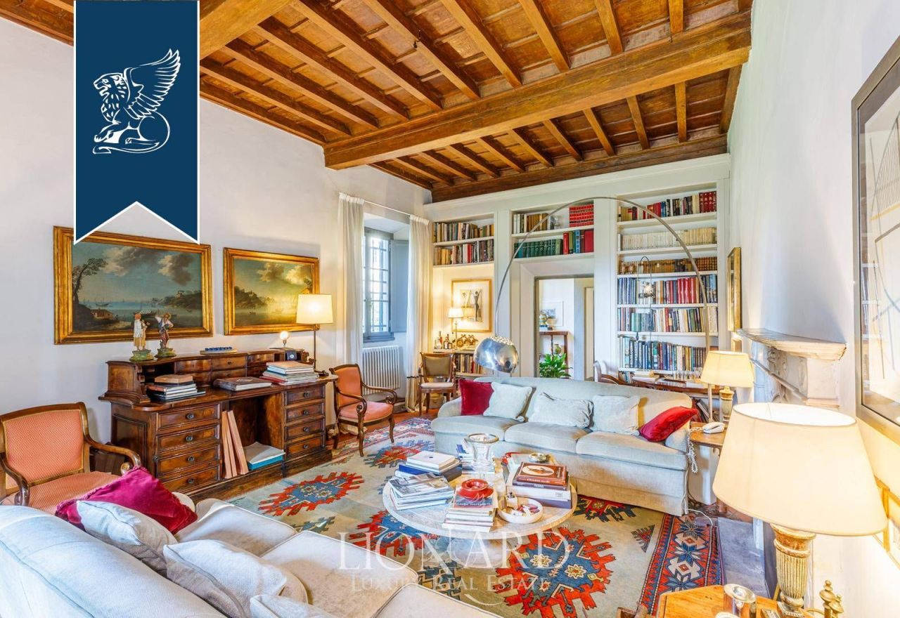Вилла во Флоренции, Италия, 1 300 м² - фото 16