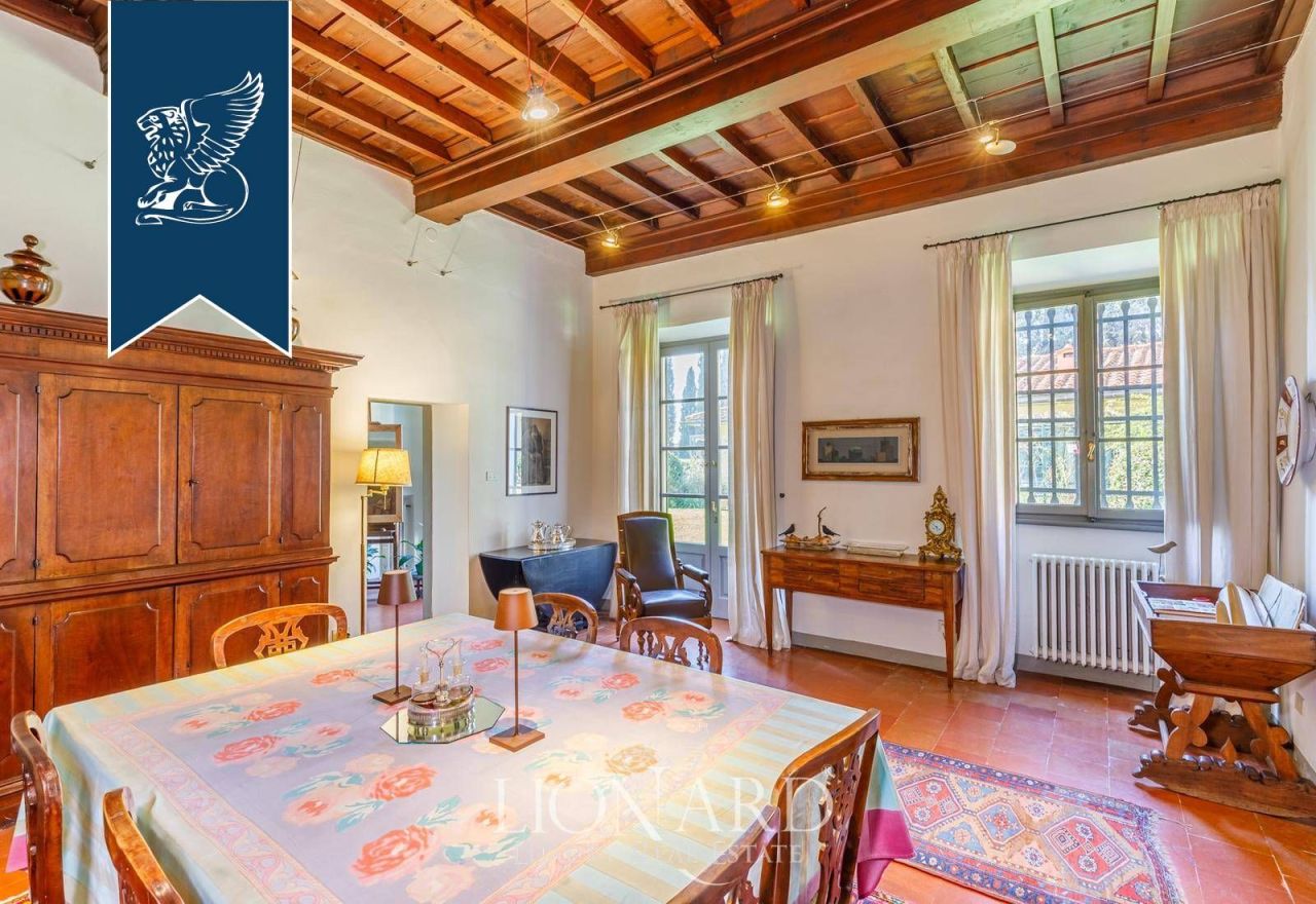 Вилла во Флоренции, Италия, 1 300 м² - фото 19