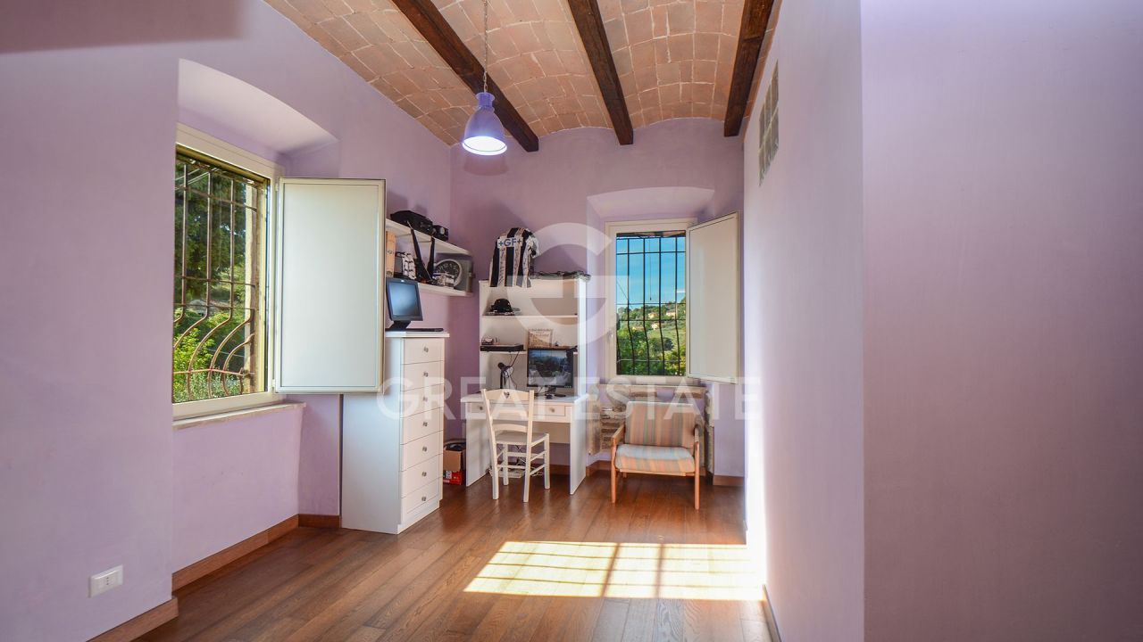 Дом Avigliano Umbro, Италия, 227 м² - фото 16