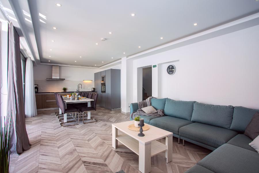 Вилла в Омише, Хорватия, 700 м² - фото 18