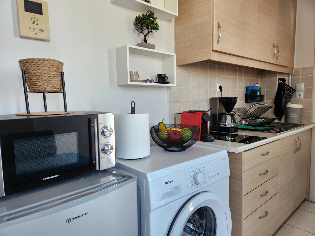 Квартира в Афинах, Греция, 16 м² - фото 2