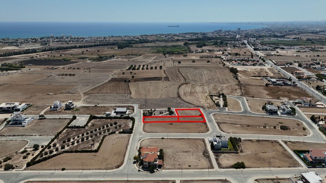 Земля в Ларнаке, Кипр, 2 234 м² - фото 4