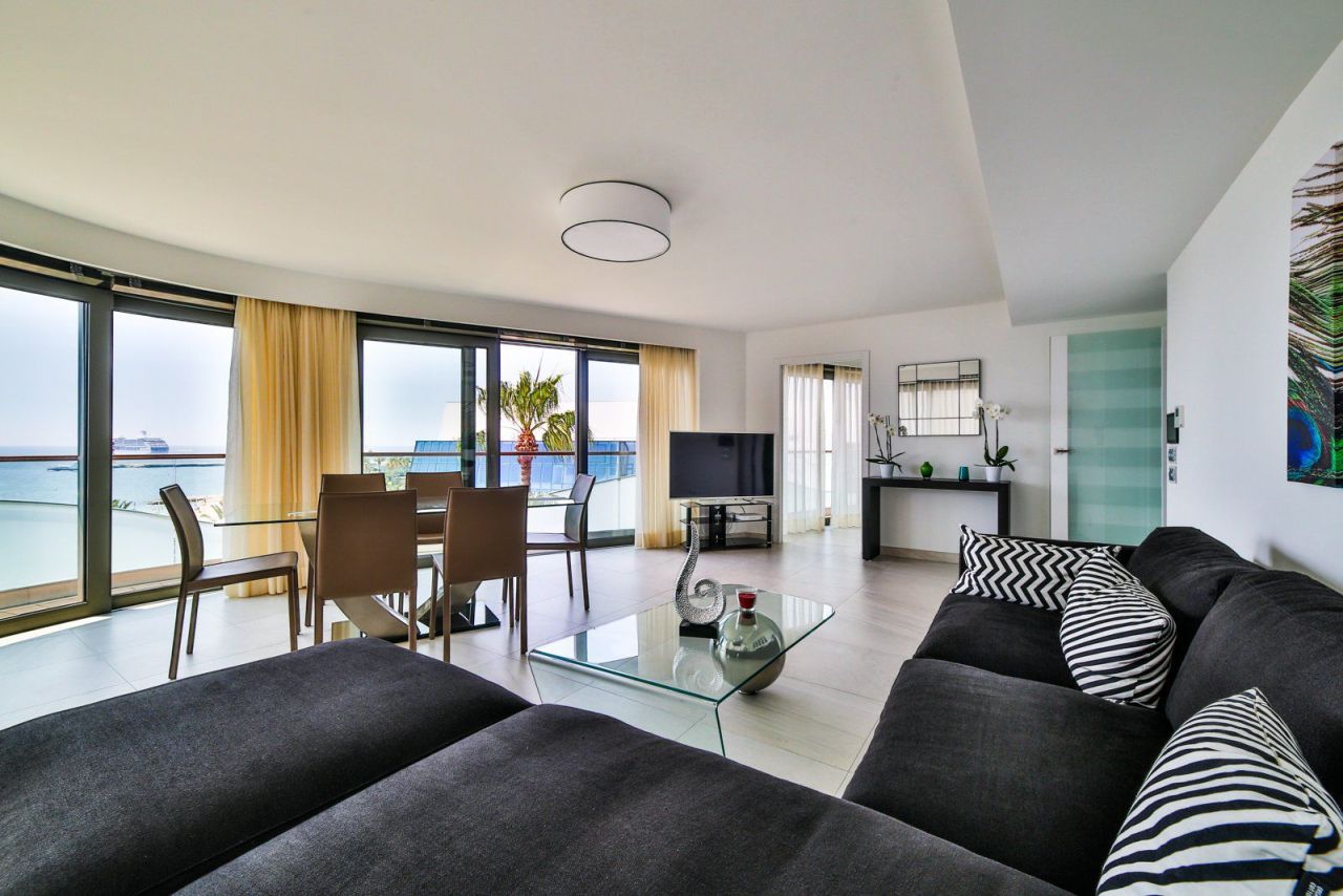 Квартира в Каннах, Франция, 111 м² - фото 2