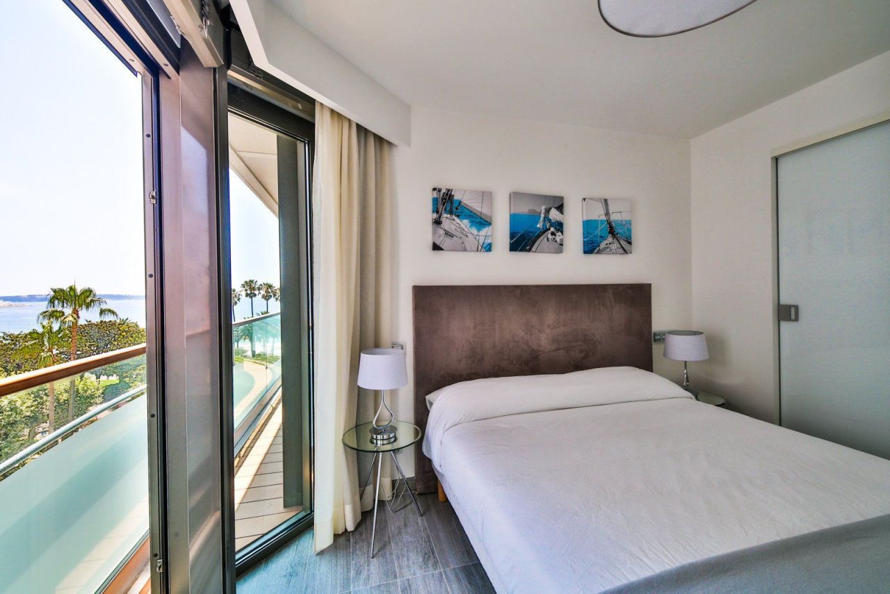 Квартира в Каннах, Франция, 111 м² - фото 14