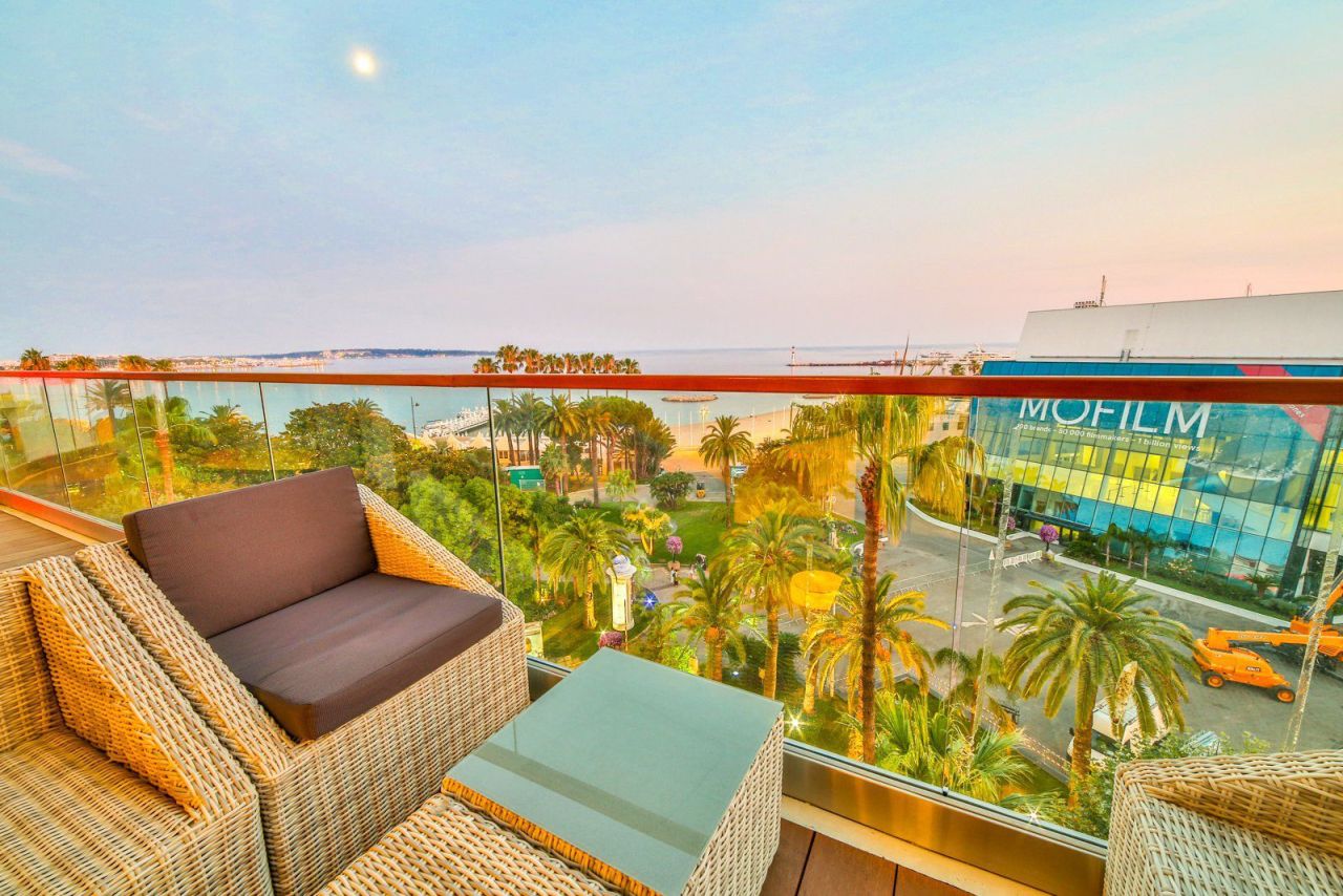 Квартира в Каннах, Франция, 136 м² - фото 2