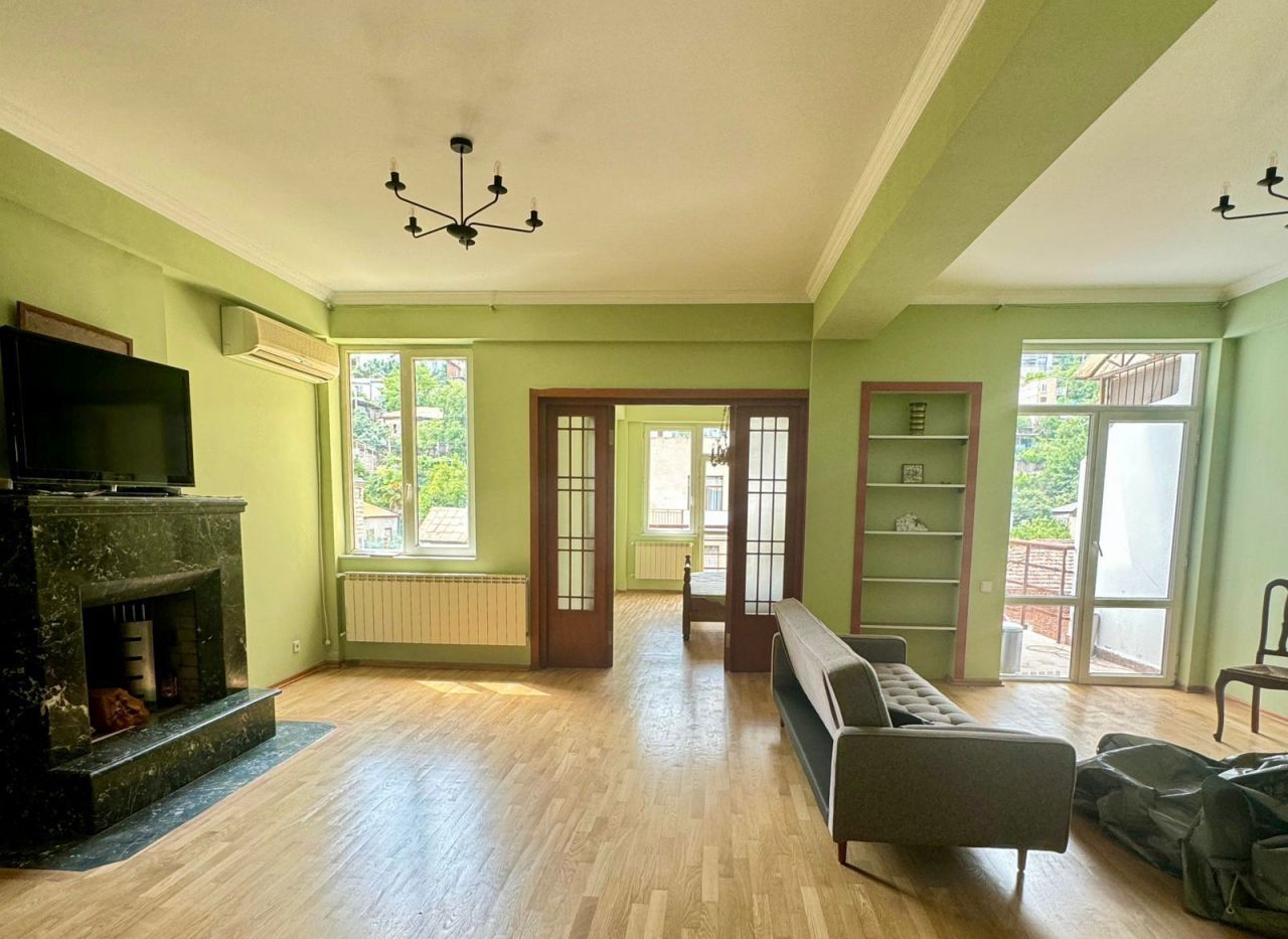 Квартира в Тбилиси, Грузия, 132 м² - фото 1