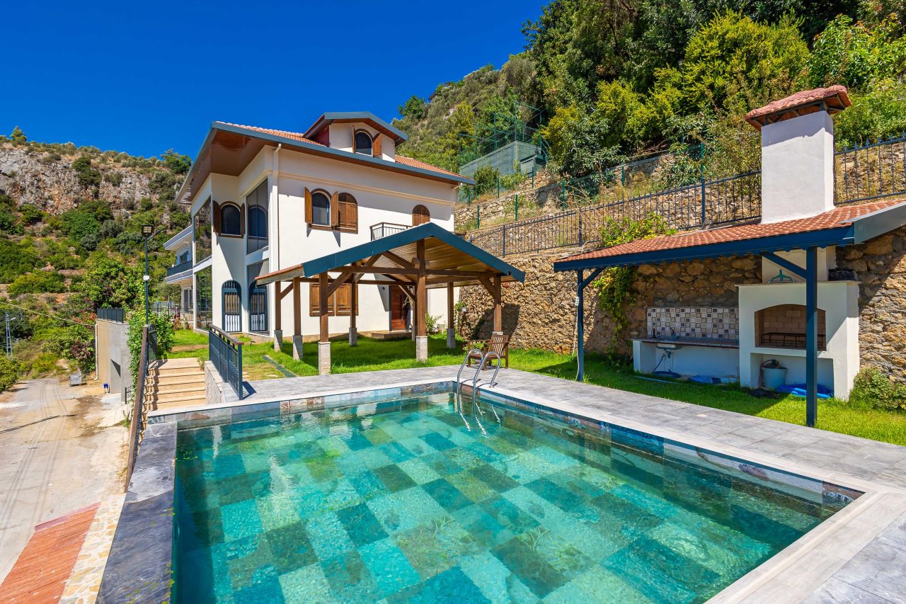 Вилла в Алании, Турция, 250 м² - фото 2