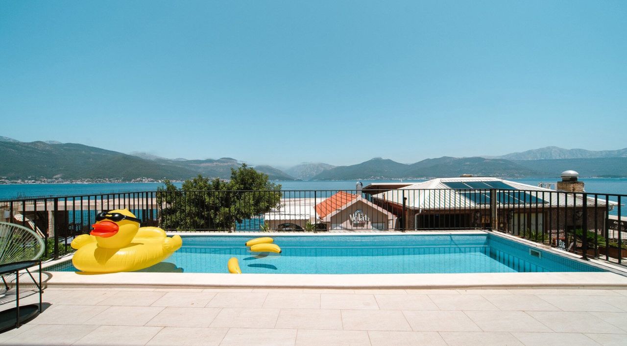 Вилла в Крашичах, Черногория, 200 м² - фото 7