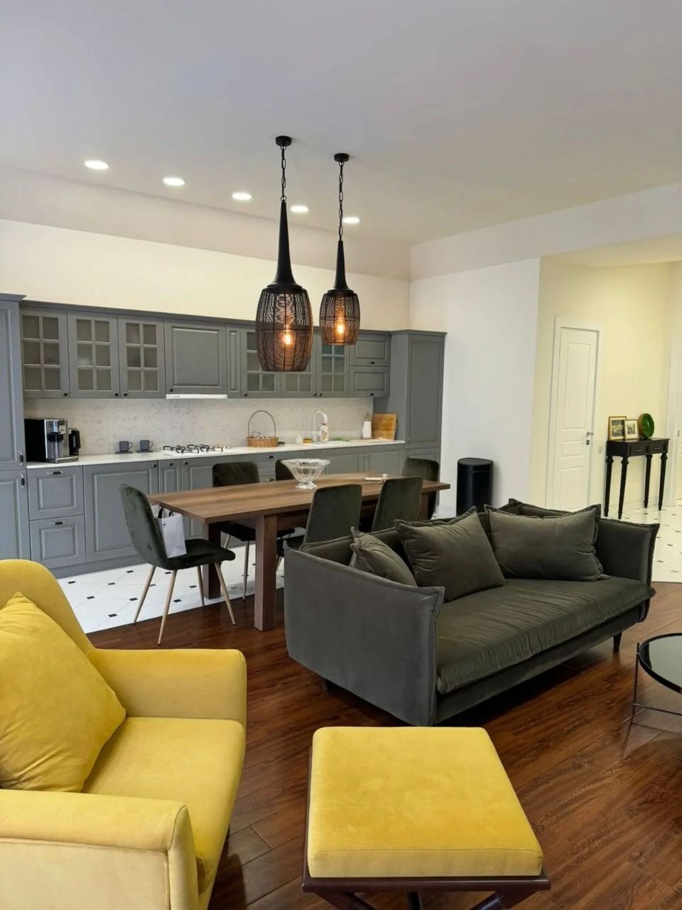 Квартира в Тбилиси, Грузия, 100 м² - фото 1