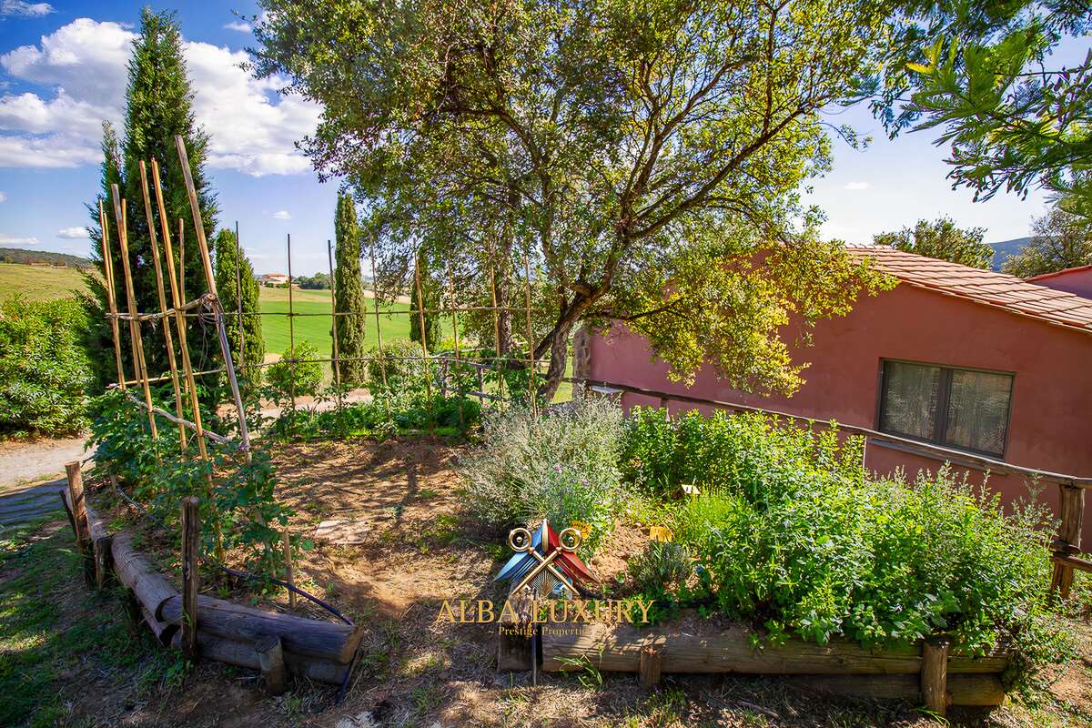 Вилла Strada Provinciale Montiano, Италия, 800 м² - фото 19