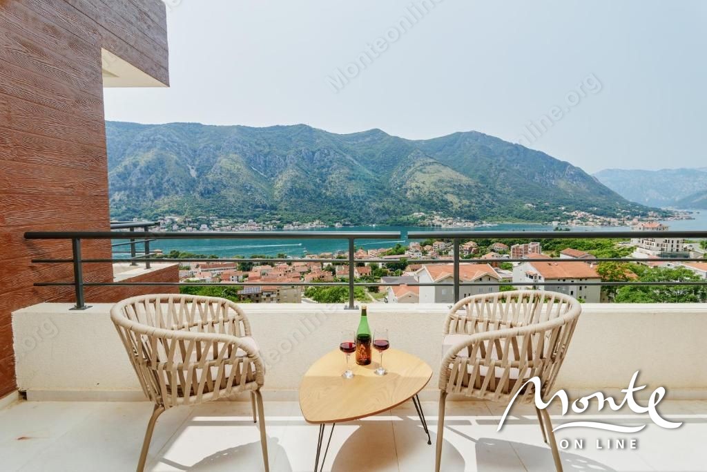 Апартаменты в Доброте, Черногория, 50 м² - фото 1