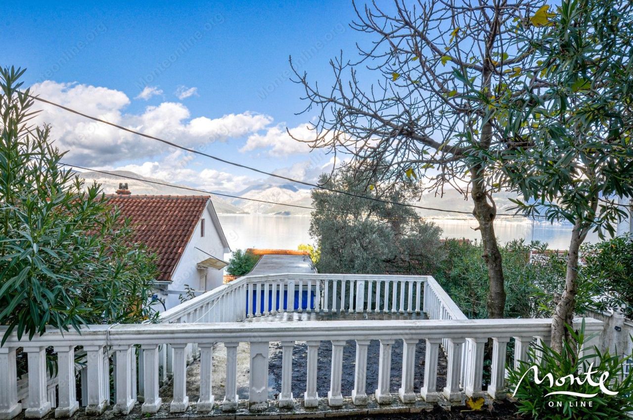 Вилла в Крашичах, Черногория, 168 м² - фото 3