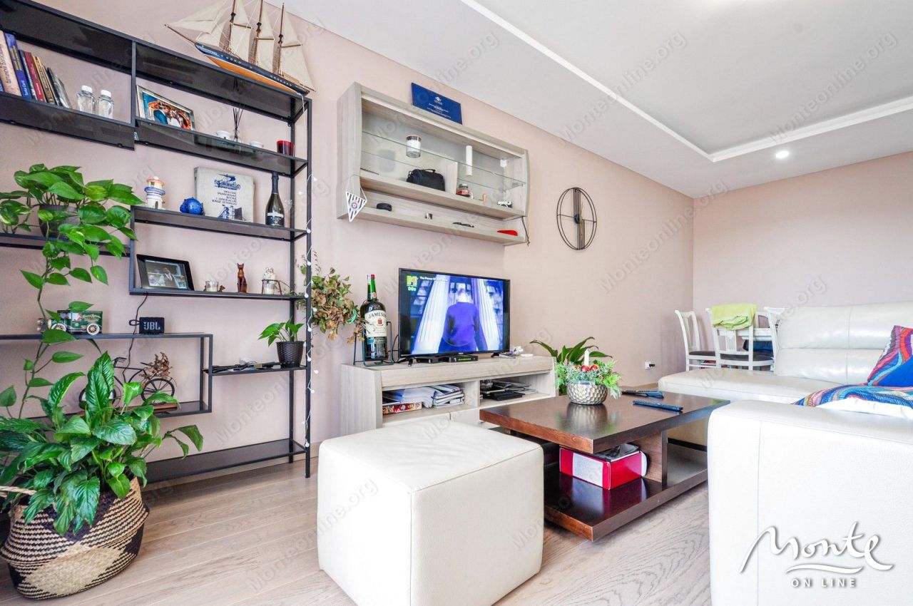 Апартаменты в Тивате, Черногория, 54 м² - фото 4