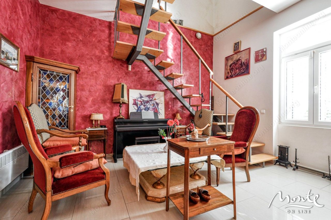 Вилла в Тивате, Черногория, 220 м² - фото 5