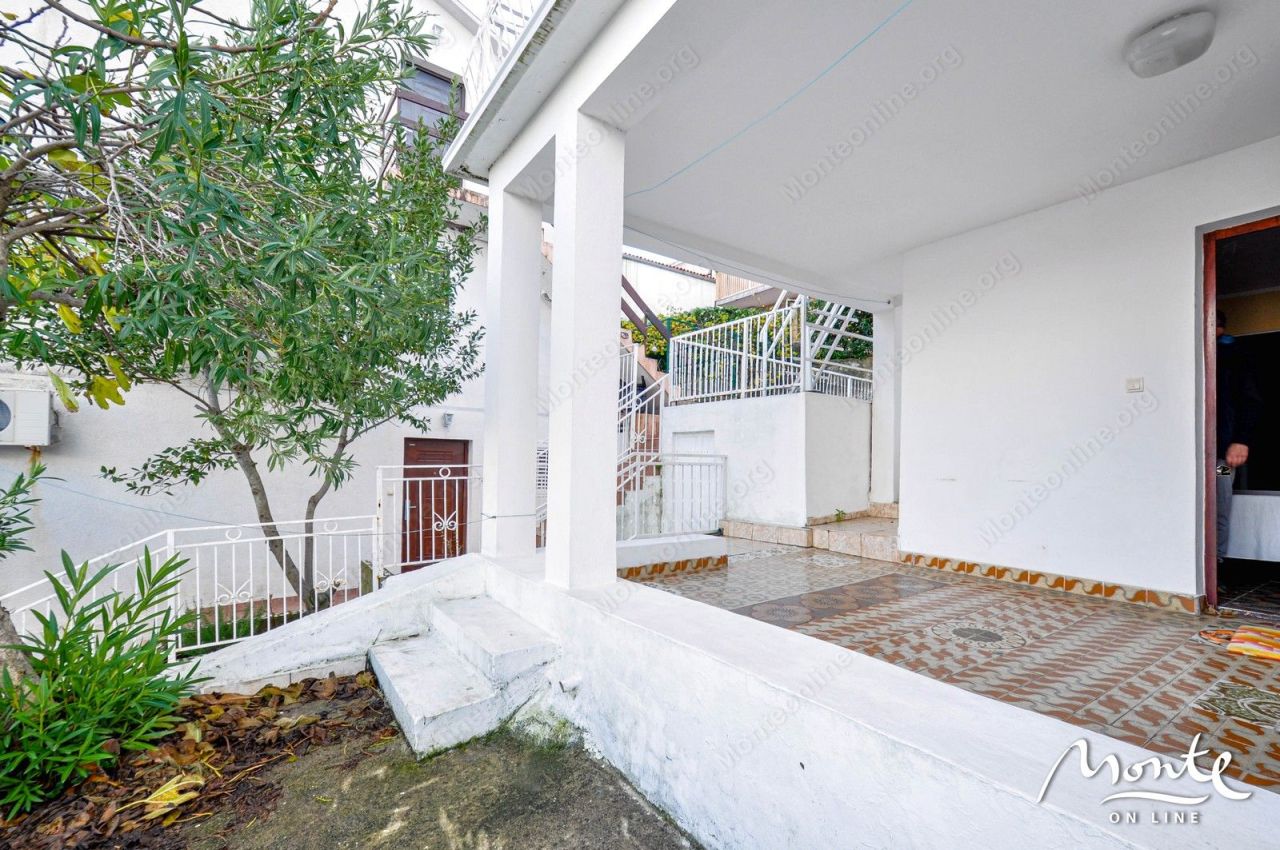 Вилла в Крашичах, Черногория, 168 м² - фото 5