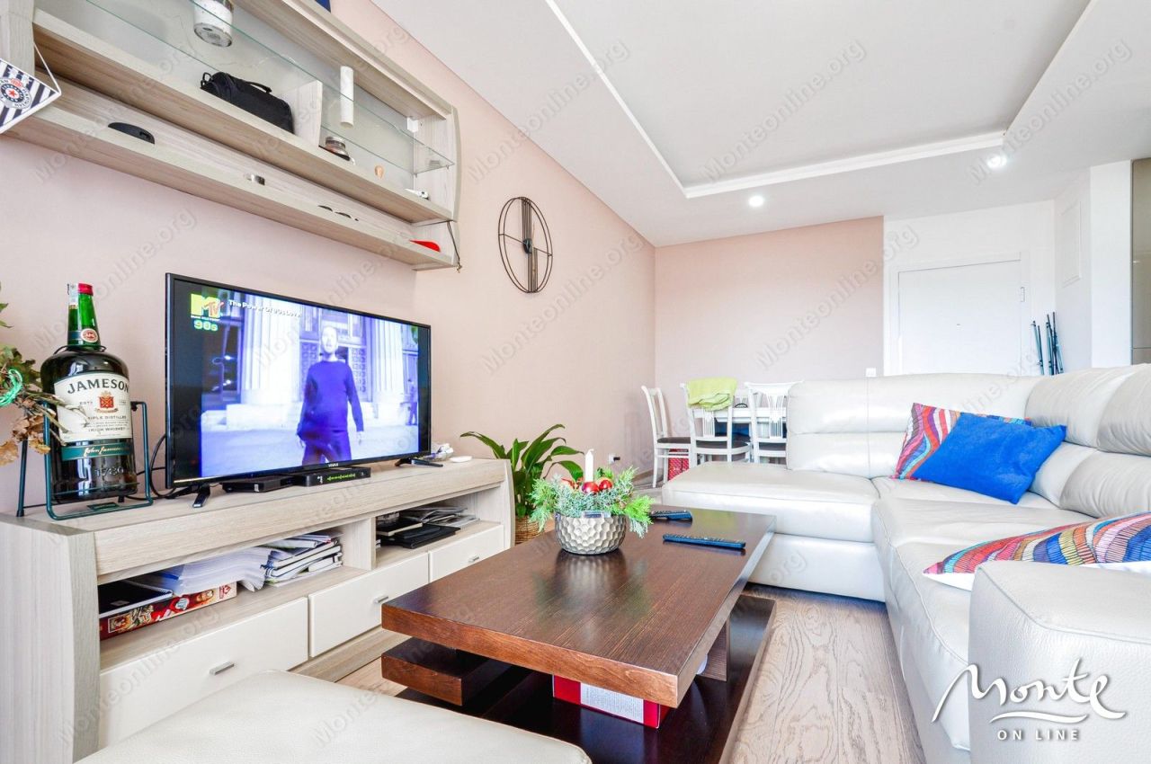 Апартаменты в Тивате, Черногория, 54 м² - фото 5