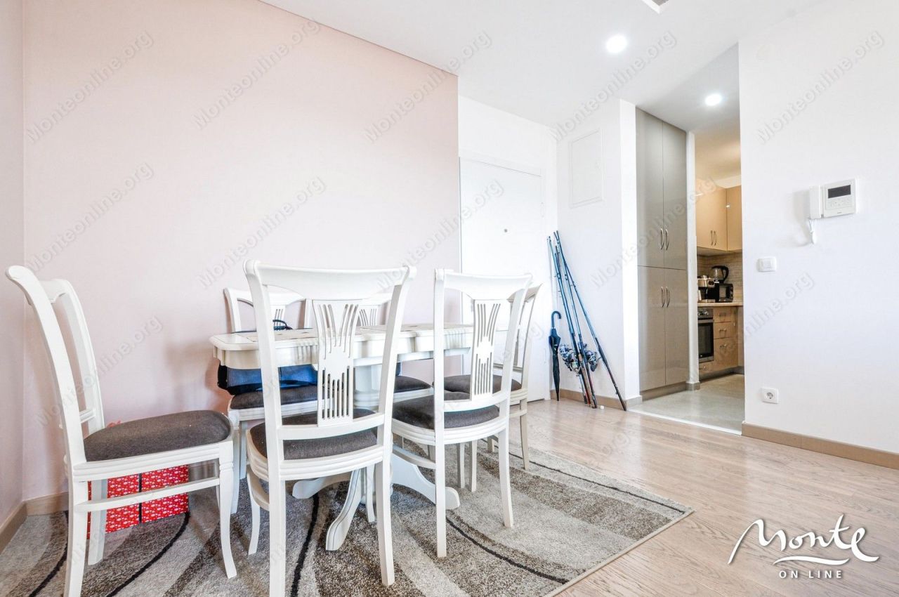 Апартаменты в Тивате, Черногория, 54 м² - фото 7