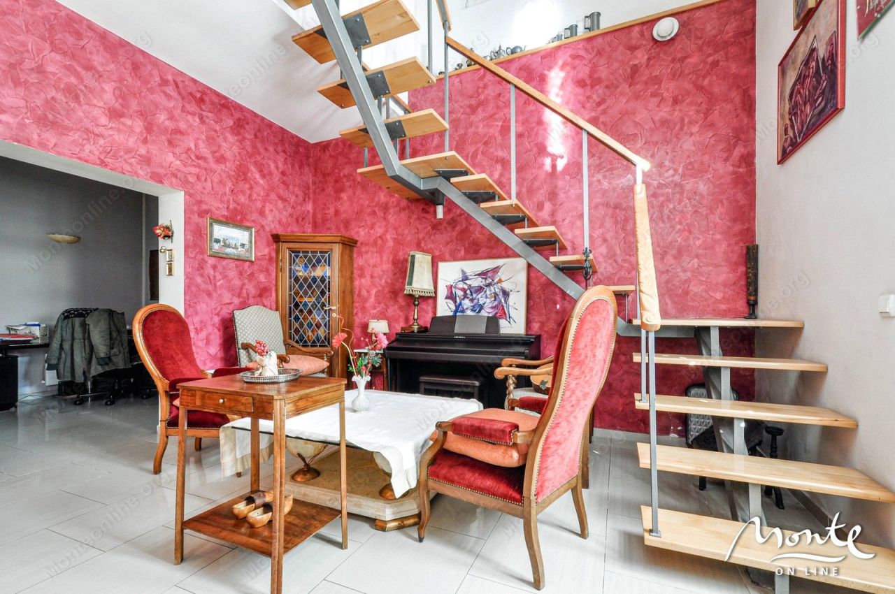 Вилла в Тивате, Черногория, 220 м² - фото 8